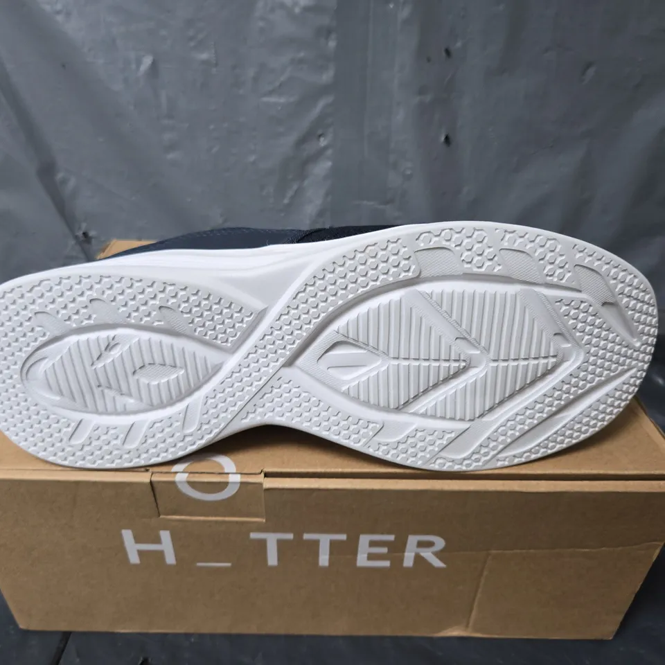 BOXED PAIR OF HOTTER STRIKERS TRAINERS IN NAVY - UK 10