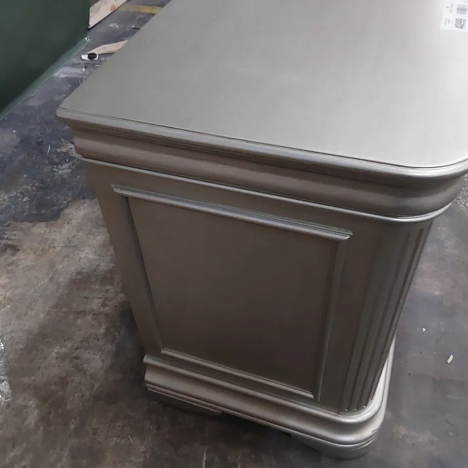 DESIGNER TWO DRAWER BEDSIDE CHEST MIRROR DRAWER FRONTS SILVER FINISH