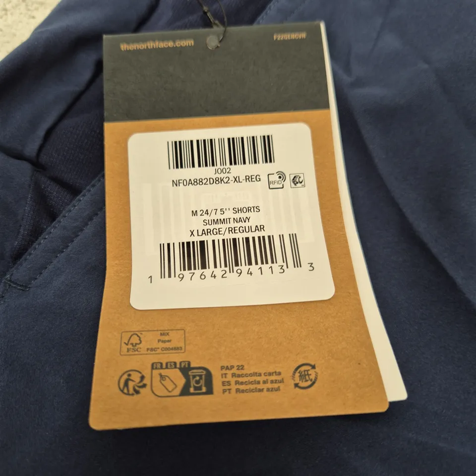 THE NORTH FACE MEN’S SHORTS – SUMMIT NAVY, XL REGULAR