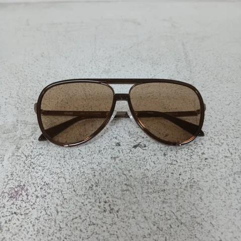 QUAY BROWN AVIATOR SUNGLASSES