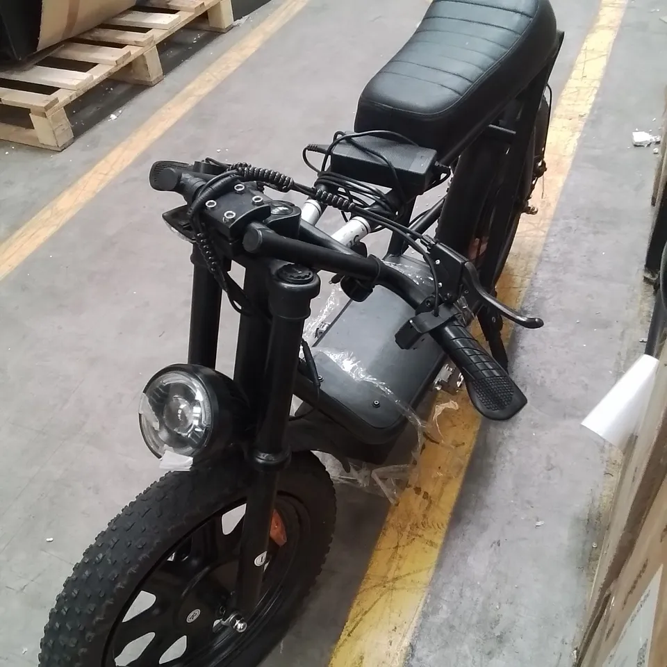 ZINC SPRINTR SEATED ELECTRIC SCOOTER 16 INCH RRP £499.99