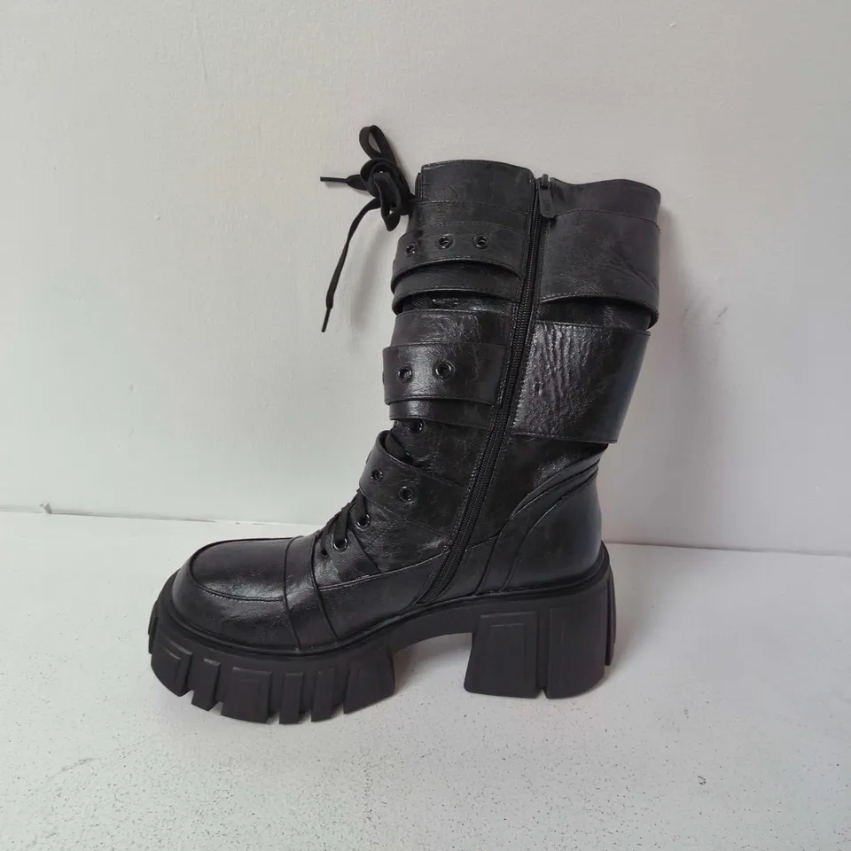 BOXED KILLSTAR RUPTURA BLACK BOOTS - UK 7