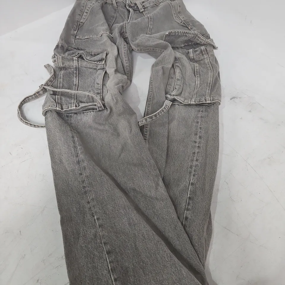 ZARA DENIM CARGO JEANS – EU 34 (UK 6) – MADE IN BANGLADESH