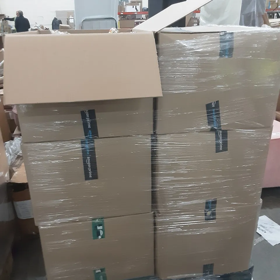 PALLET OF ASSORTED HOMEWARE ITEMS TO INCLUDE MICROPHONES, CHOCOLATE EGGS, PINEAPPLE SPIRAL KNIFE ETC 