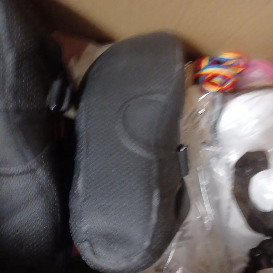 BOX OF APPROXIMATELY 8 ASSORTED PAIRS OF SHOES AND FOOTWEAR ITEMS IN VARIOUS COLOURS, STYLES, AND SIZES