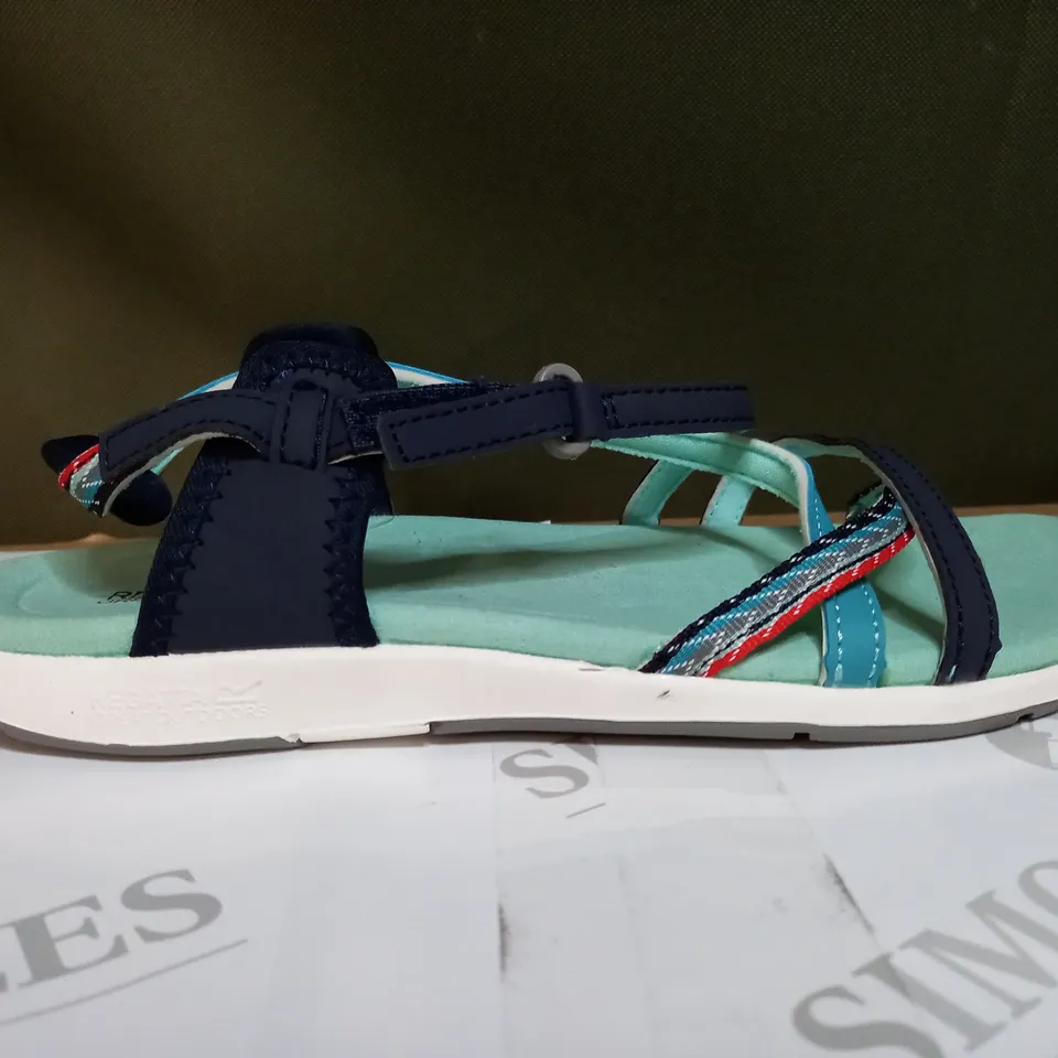 REGATTA LADY SANTA ROMA SANDALS SIZE 6