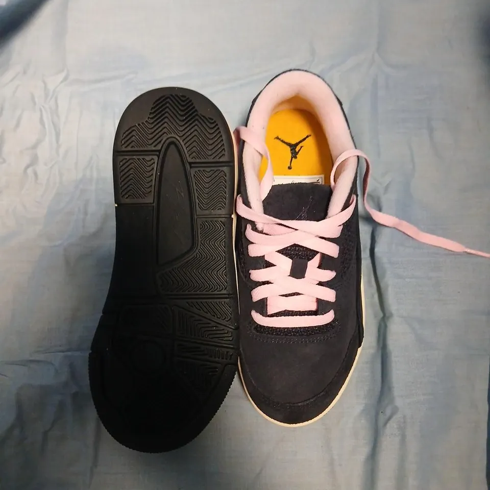 NIKE JORDAN KIDS' SNEAKERS – BLACK WITH PINK LACES, UK 3.5 (US 4Y)