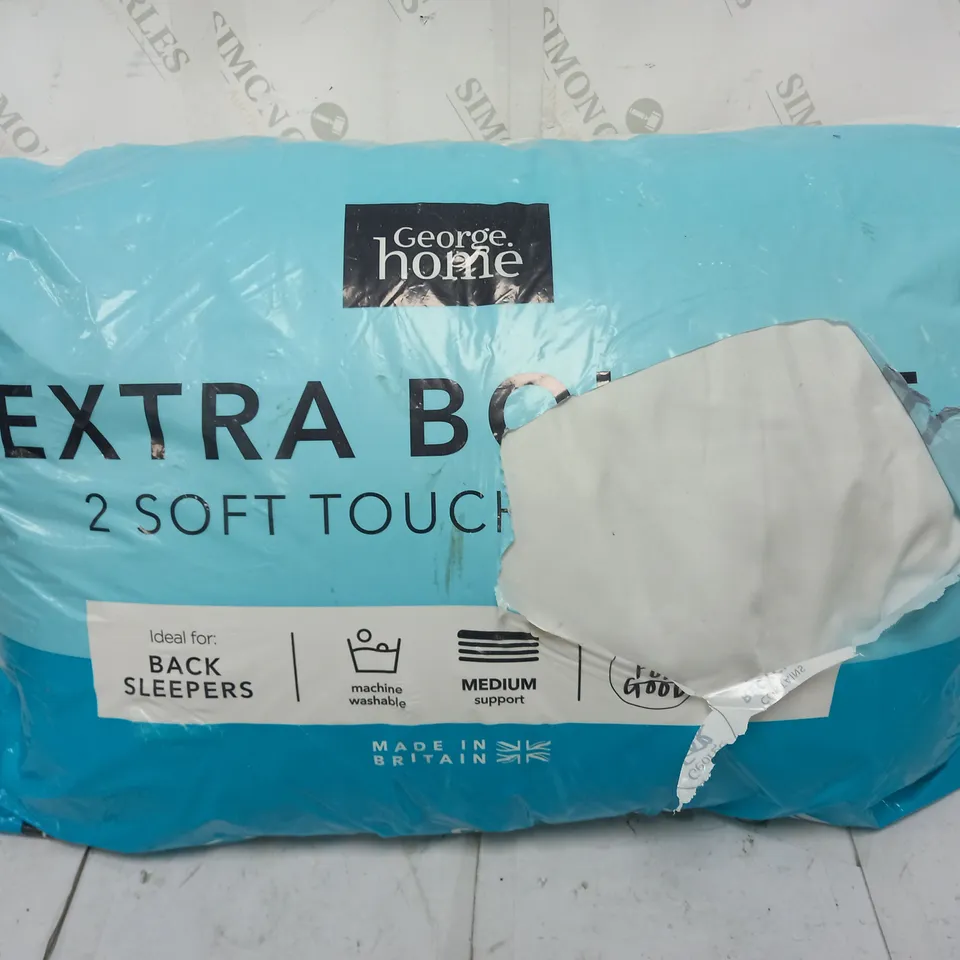 BAGGED EXTRABOUNCE 2 SOFT TOUCH PILLOWS IN WHITE