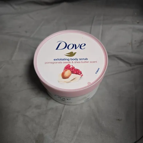 DOVE EXFOLIATING BODY SCRUB – POMEGRANATE SEEDS & SHEA BUTTER SCENT