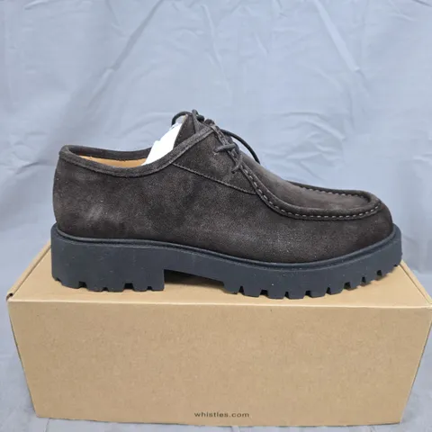 BOXED PAIR OF WHISTLES SUEDE CHUNKY LACE-UP SHOE β CHOCOLATE, UK 7