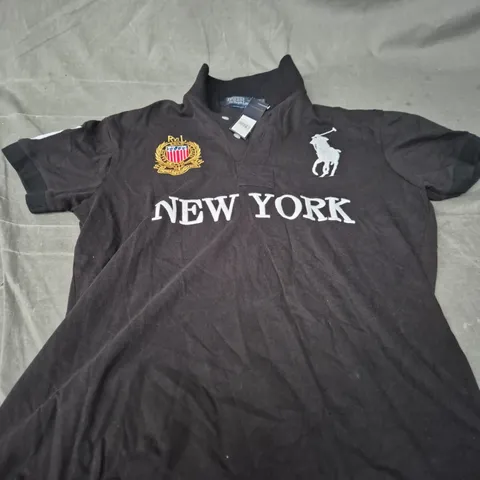 POLO RALPH LAUREN CUSTOM FIT POLO SHIRT – BLACK WITH NEW YORK PRINT SIZE M 