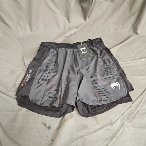 VENUM TECHNICAL 3.0 TRAINING SHORT IN GRAPHTE SIZE M