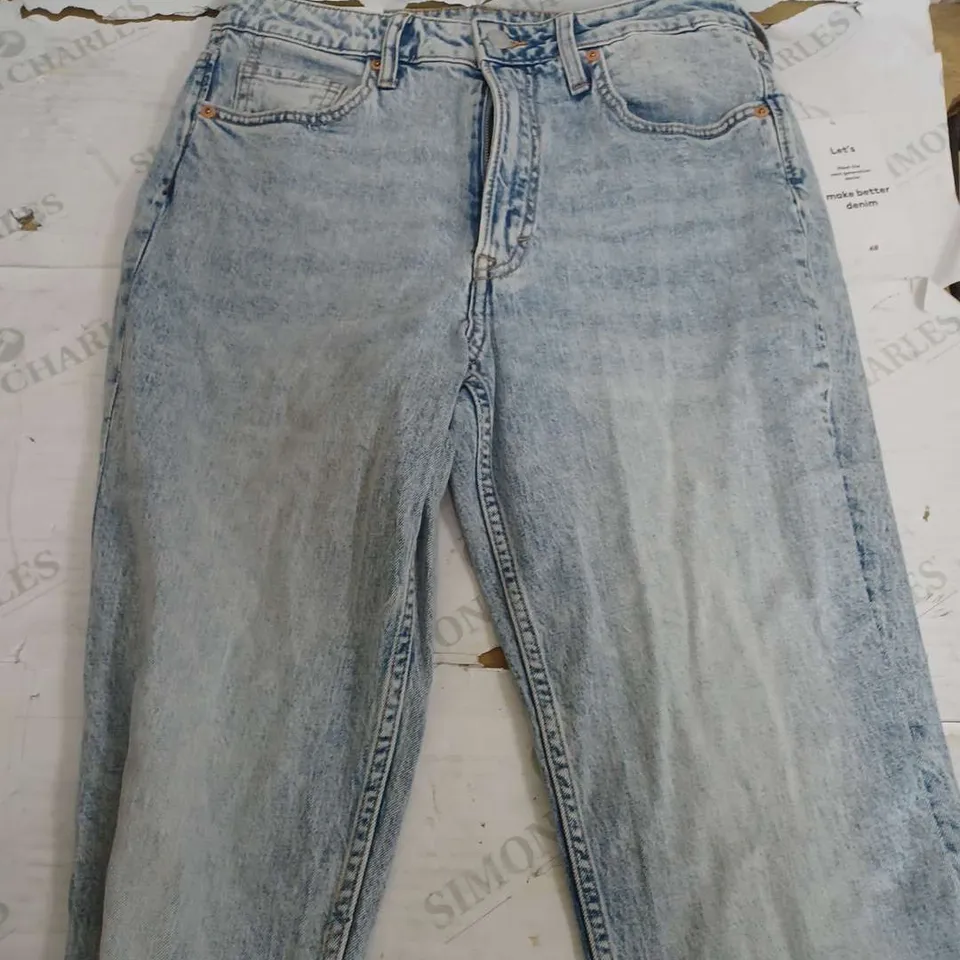 H&M STRAIGHT HIGH WAIST JEANS - EUR 42