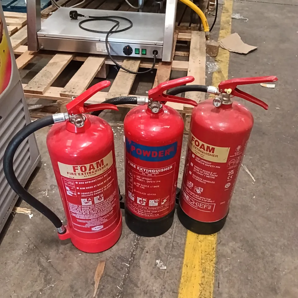 3 FIRE EXTINGUISHERS (2 x FOAM/1 x POWDER)