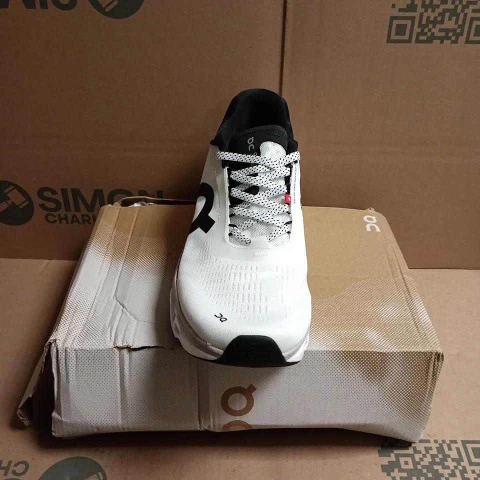 BOXED PAIR OF ON RUNNING CLOUDMONSTER 2 TRAINERS - 9