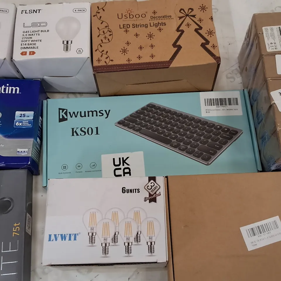 LOT OF APPROXIMATELY 20 ASSORTED ITEMS TO INCLUDE SOLAR DECK LIGHTS, BLUETOOTH KEYBOARDS AND VERBATIM BLUE RAY DISCS