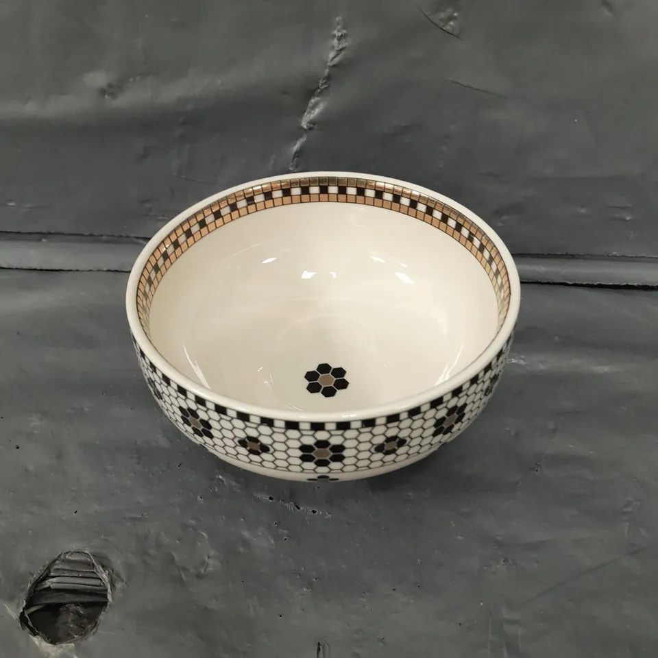 BOXED ANTHROPOLOGIE TRES BIEN NUT BOWL 