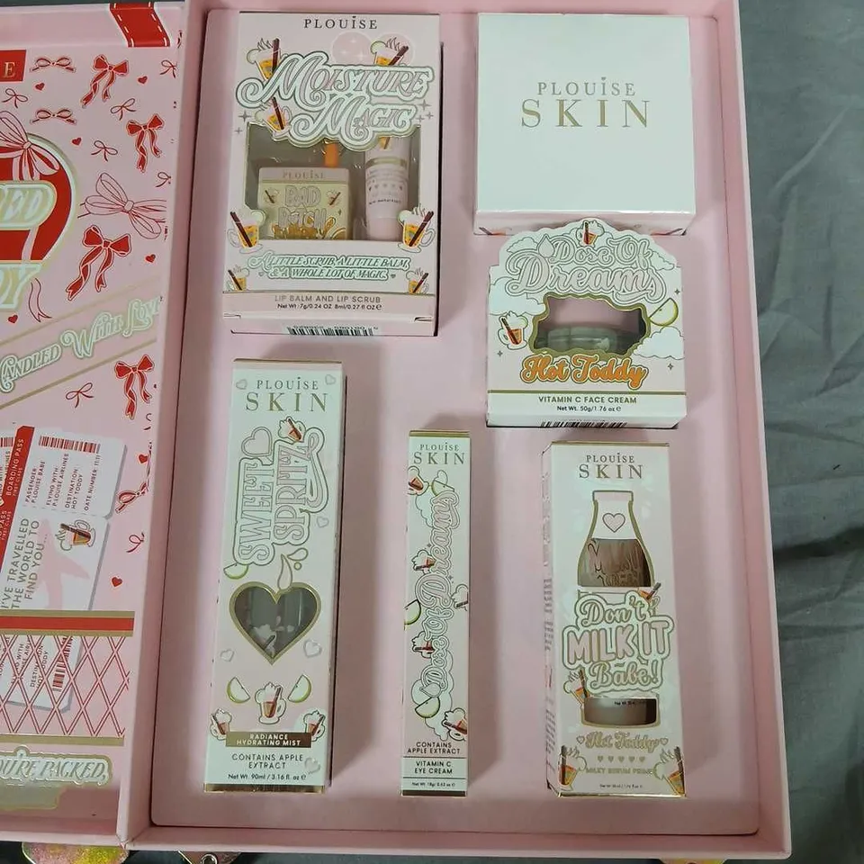 BOXED PLOUISE WRAPPED AND READY GIFT SET