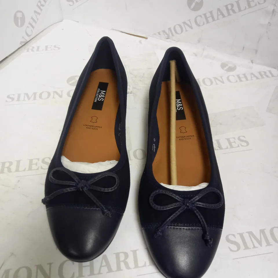 M&S COLLECTON FLATS WITH BOW DETAIL NAVY UK 5.5