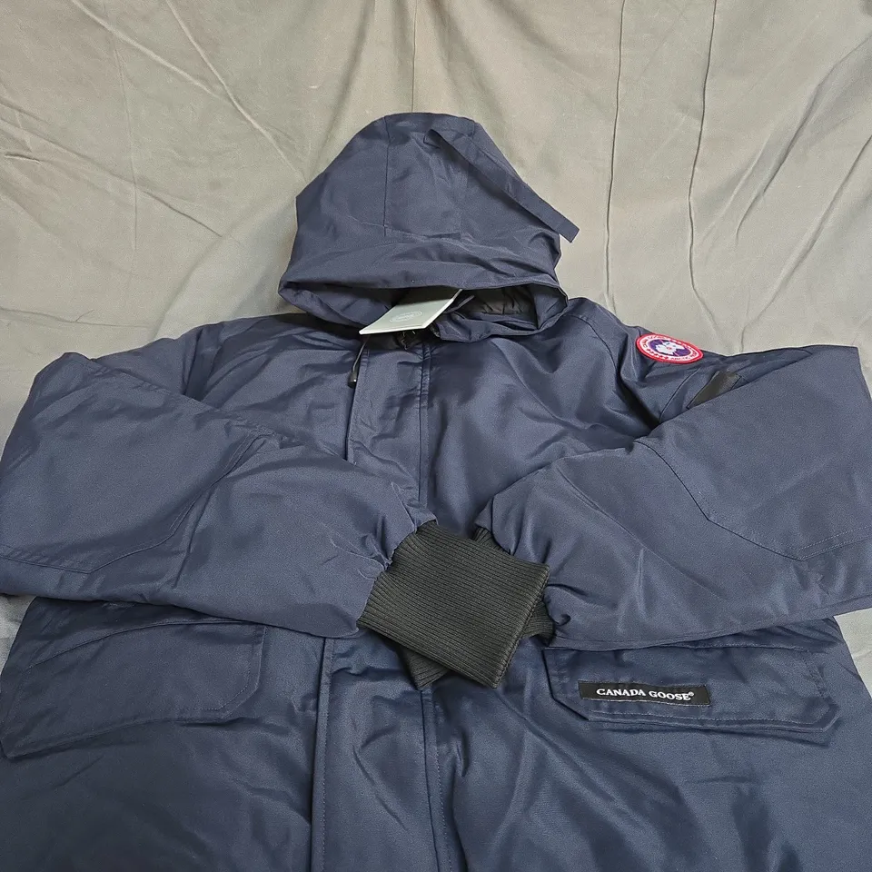 CANADA GOOSE FULL ZIP JACKET SIZE L