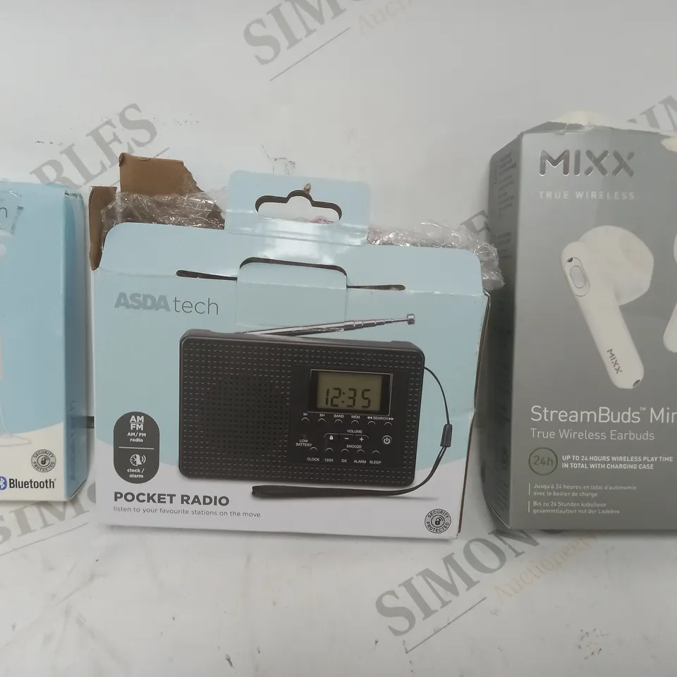 BOX OF APPROXIMATELY 25 ASSORTED ELECTRICAL ITEMS TO INCLUDE MIXX STREAMBUDS MINI 2 EARBUDS, POCKET RADIO, WIRELESS EARBUDS, ETC