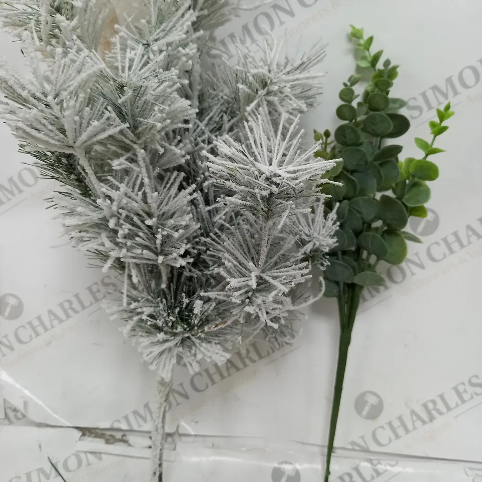 UNBRANDED SET OF 4 FLOCKED TREE PICKS