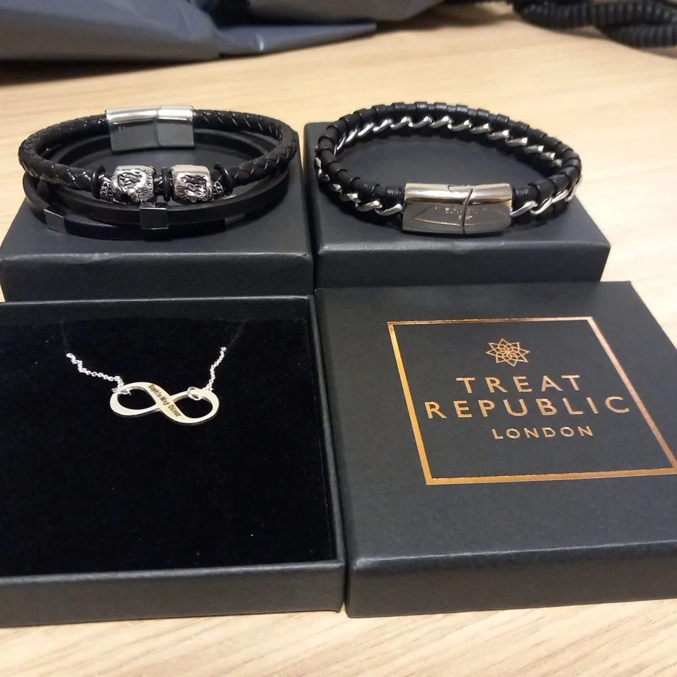 3 ASSORTED TREAT REPUBLIC JEWELLERY ITEMS