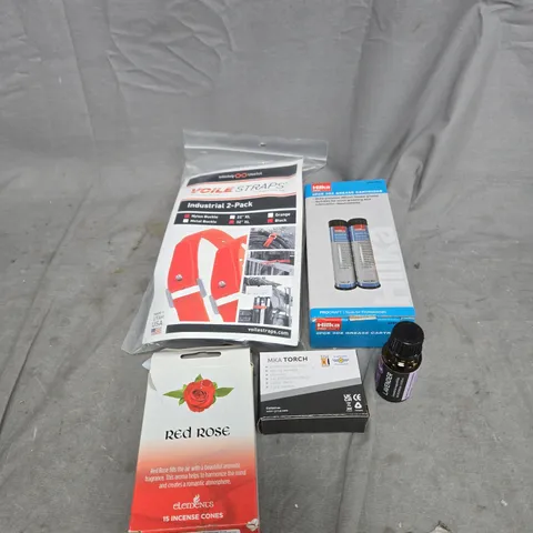 APPROXIMATELY 15 ASSORTED HOUSEHOLD ITEMS TO INCLUDE GREASE CARTRIDGE, NYLON BUCKLE STRAP, MKA TORCH, LAVENDER OIL, INCENSE CONES ETC