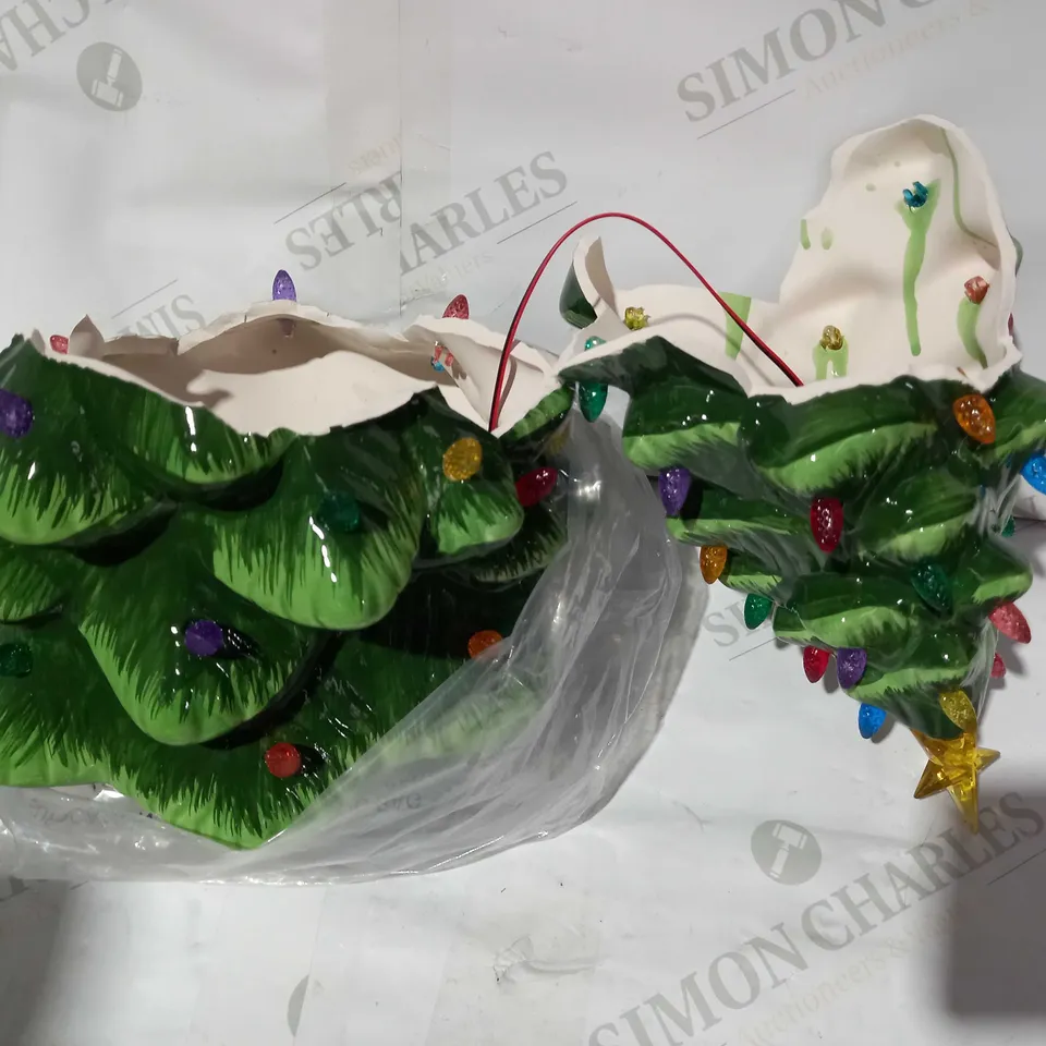 MR CHRISTMAS ILLUMINATED CERAMIC NOSTALGIC TREE