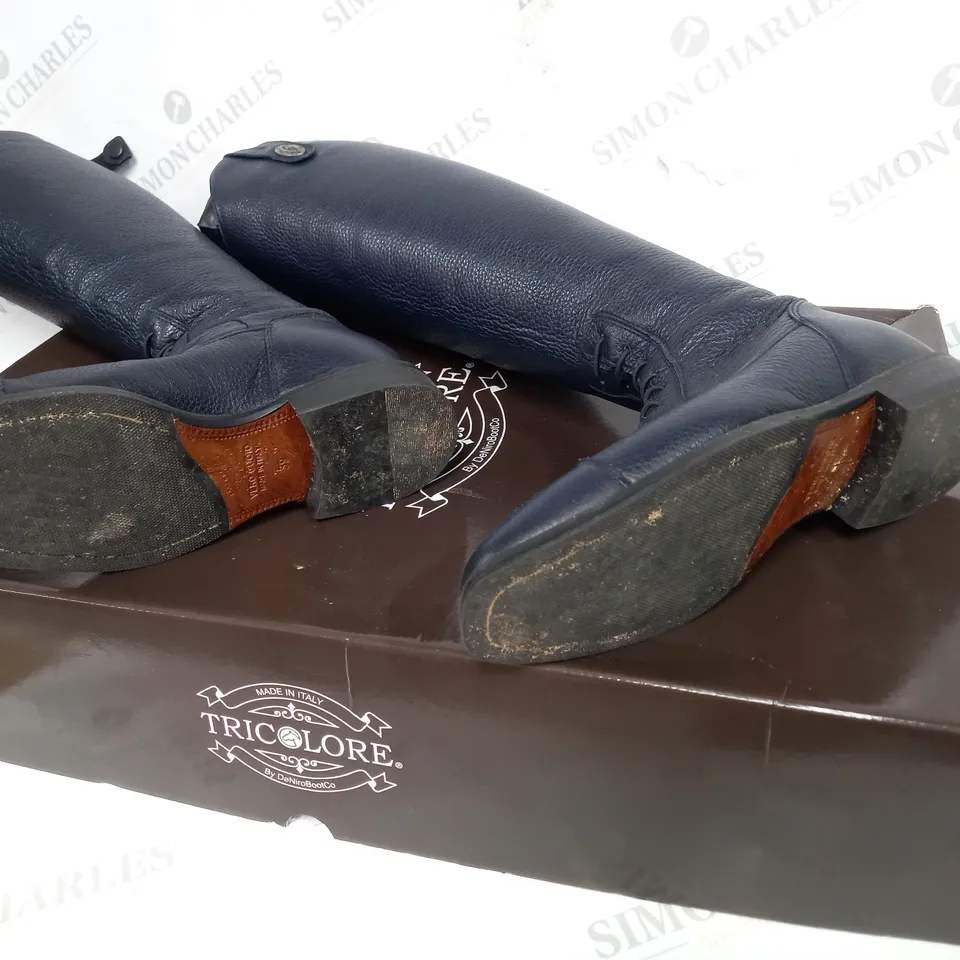 BOXED PAIR OF TRICLORE EQUESTRIAN BOOTS SIZE 39