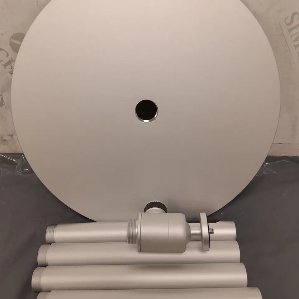 BOXED QWALL FLOOR STAND IN SILVER COLOUR FOR PROJECTOR