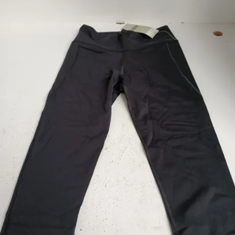 SWEATY BETTY ULTIMATE STUDIO LEGGINGS – UK M (EU 40, US 8) MADE IN SRI LANKA