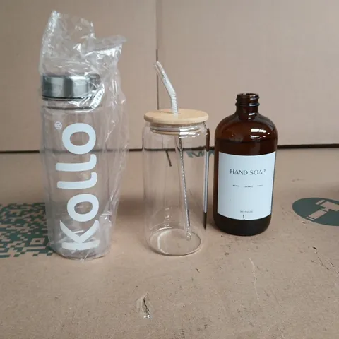 APPROXIMATELY 10 ASSORTED GLASS / POTTERY ITEMS TO INCLUDE - GLASS WATER BOTTLE, CLINTONS PICTURE FRAME AND  HAND SOAP BOTTLE