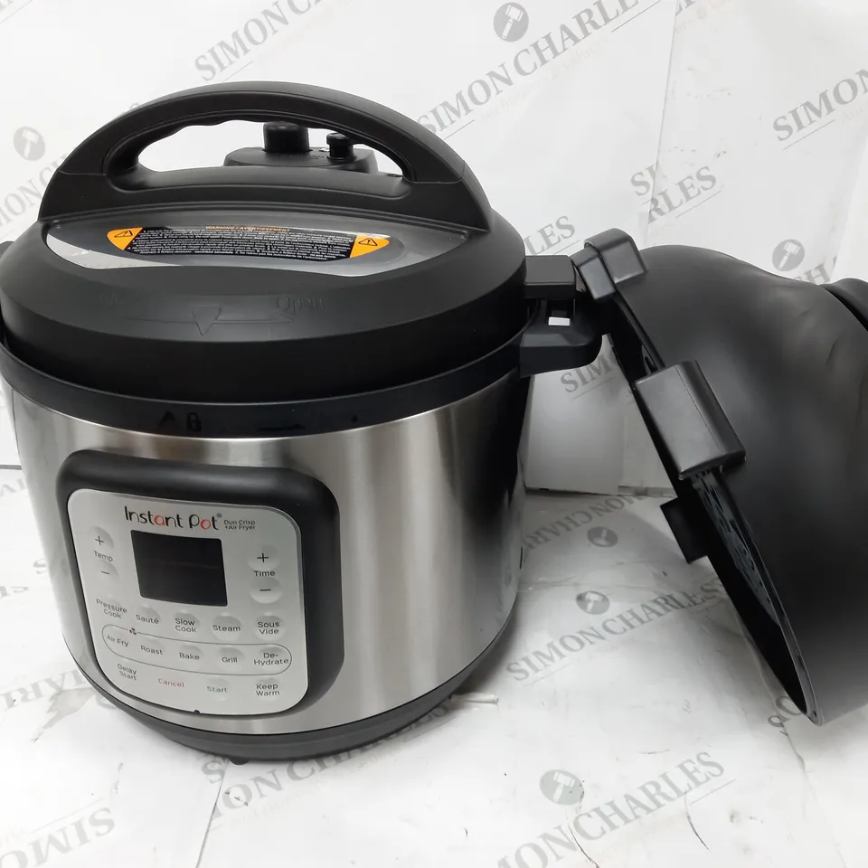 BOXED INSTANT POT PRO CRISP + AIR FRYER