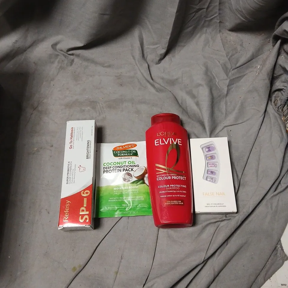 APPROXIMATELY 30 ITEMS INCLUDING ASSORTED HEALTH & BEAUTY COSMETICS & PERSONAL CARE LOT WITH SUCH BRANDS AS LOREAL ICONIC AND PALMERS .