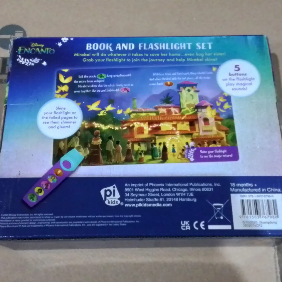 LOT OF 8 BRAND NEW DISNEY ENCANTO BOOK AND FLASHLIGHT SETS