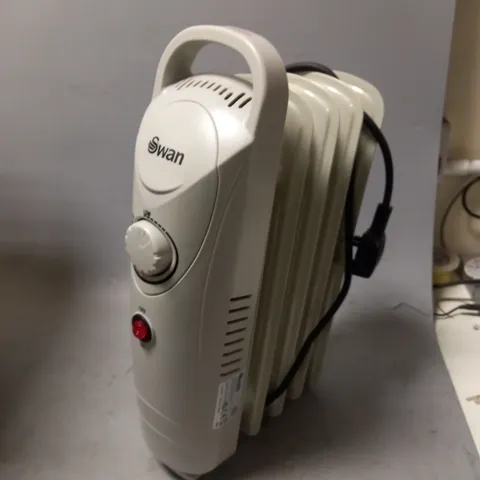BOXED SWAN OIL HEATER IN WHITE