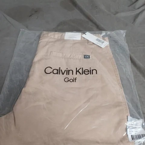 CALVIN KLEIN GOLF BEIGE SHORTS SIZE 36