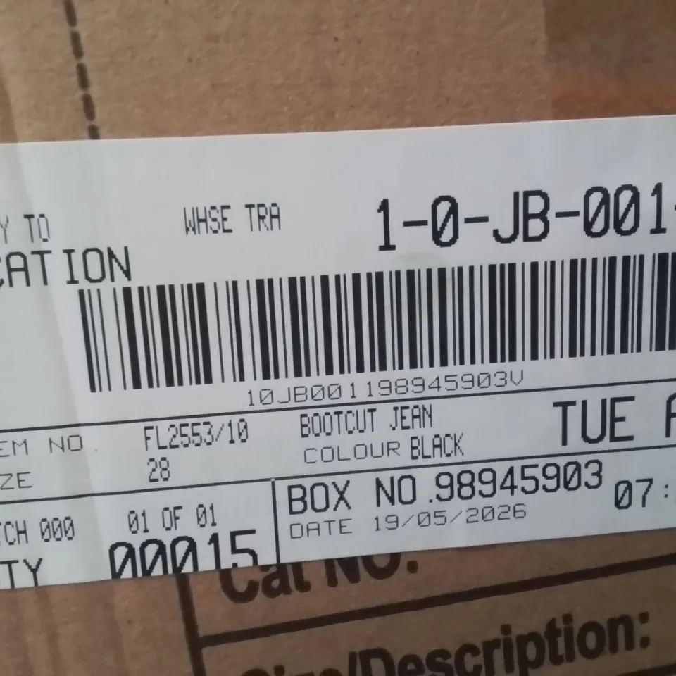 BOXED BRAND NEW APPROXIMATELY 15 JULIPA BOOT CUT JEANS BLACK SIZE 28