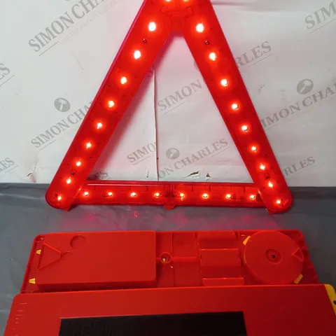 BOXED BRITEANGLE TRAFFIC TRIANGLE