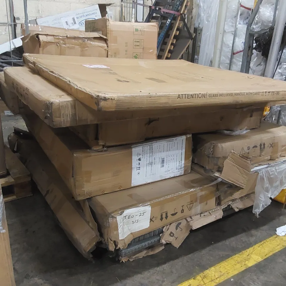 PALLET CONTAINING A LARGE QUANTITY OF ASSORTED GARDEN FURNITURE PARTS