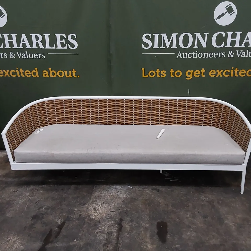 DESIGNER WOVEN AND METAL PATIO/GARDEN SOFA