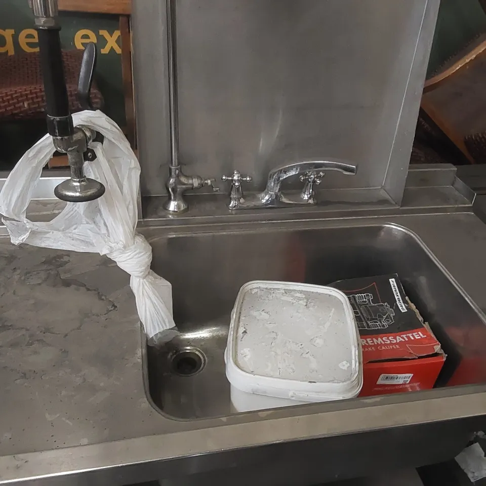 COMMERCIAL STAINLESS WORKTOP WITH SINK