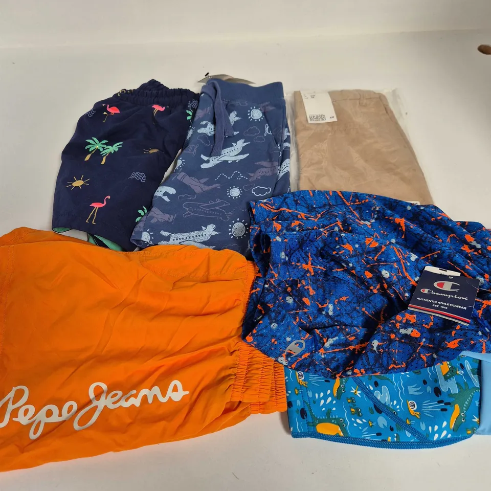 APPROXIMATELY 120 ASSORTED KIDS/TODDLERS CLOTHING ITEMS IN VARIOUS SIZES, STYLES & COLOURS TO INCLUDE BRANDS SUCH AS PEPE JEANS, H&M, CHAMPION, ETC - COLLECTION ONLY