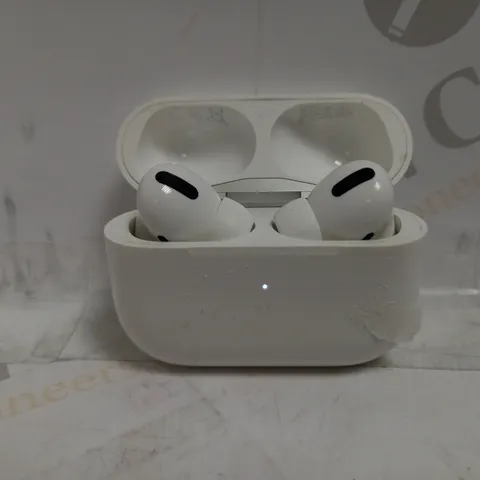 APPLE AIRPODS PRO