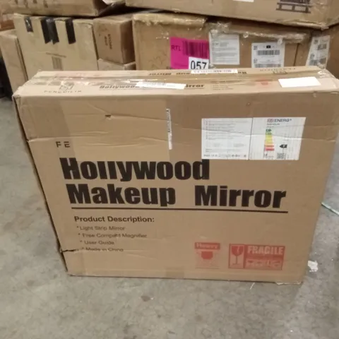 BOXED HOLLYWOOD MAKEUP MIRROR (1 BOX)