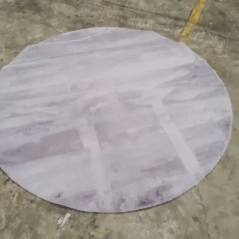 QUALITY DESIGNER AREA RUG - APPROXIMATELY 178X178