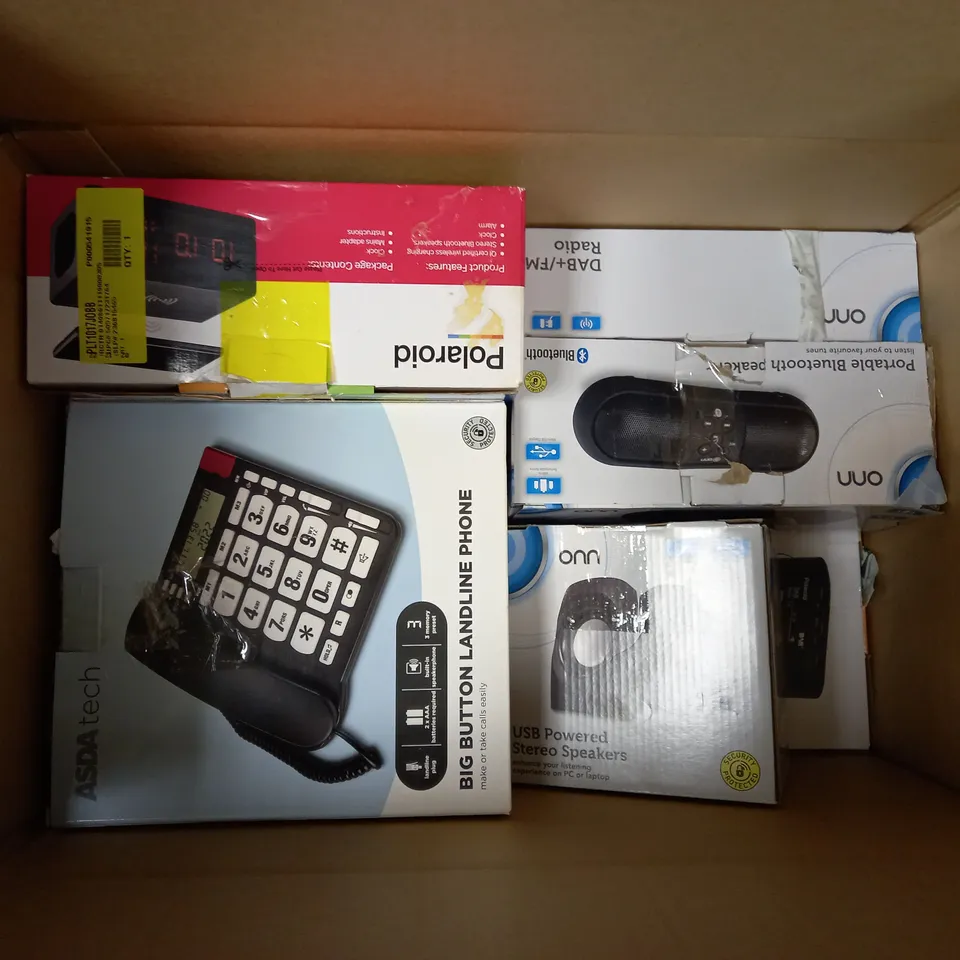 LOT OF APPROXIMATELY 15 ASSORTED ELECTRICALS TO INCLUDE DAB+/FM RADIO, POLAROID BLUETOOTH QI CHARGING ALARM CLOCK, BIG BUTTON LANDLINE PHONE, ETC