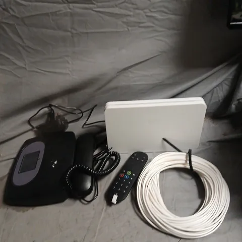 APPROXIMATELY 10 ASSORTED ELECTRICAL PRODUCTS TO INCLUDE LANDLINE TELEPHONE, SKY HUB AND CABLES