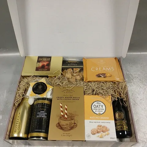 BOXED HAMPERS OF DISTINCTION FOOD GIFTBOX